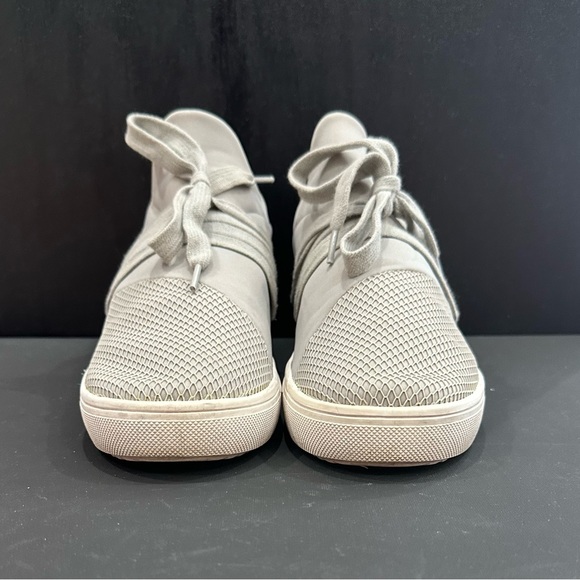 Steve Madden Sneakers - Picture 8 of 9